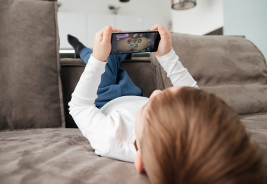 Cellulari, bambini e salute mentale