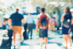 Italia, cala ancora la popolazione: mai così poche nascite
