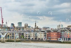 Denatalità, a Londra le iscrizioni scolastiche sono al minimo dal 2014