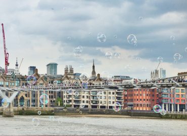 Denatalità, a Londra le iscrizioni scolastiche sono al minimo dal 2014