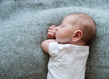 Quanto costa avere un figlio in Italia, i numeri