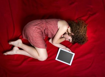 Adolescenti chiusi in casa, chi sono gli ‘hikikomori’ italiani