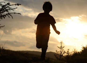 Un terzo della popolazione infantile mondiale esposto ad alto rischio climatico