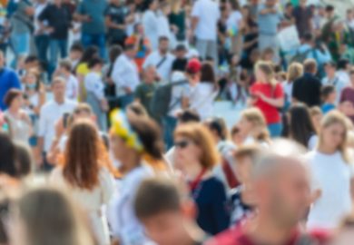 Gli Italiani di oggi? Un popolo di nonni e di giovani in fuga