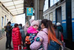 In Bosnia Erzegovina la crisi demografica è un’emorragia: 1 giovane su 2 vuole lasciare il Paese