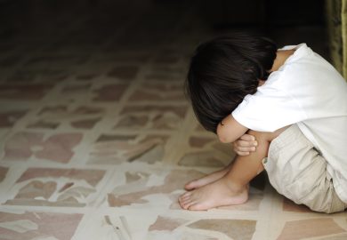 Bambini stranieri svantaggiati, maggiore mortalità e rischio violenze