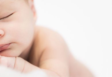 Allarme interferenti endocrini, influiscono sulla crescita staturale dei bambini, specie nei primi 1000 giorni di vita