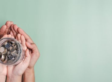 Caro-vita, “indebitati” anche i neonati di 10mila euro