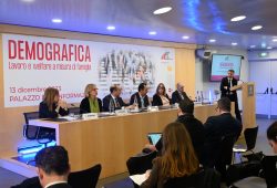 Politiche del lavoro, educazione finanziaria e welfare aziendale: gli strumenti per incentivare la natalità