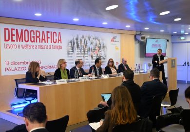 Politiche del lavoro, educazione finanziaria e welfare aziendale: gli strumenti per incentivare la natalità