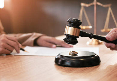 Assegno di divorzio, addio in caso di autosufficienza economica: la sentenza della Cassazione