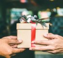 Natale, regali al ribasso ma vacanze italiane