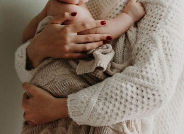 Famiglie monogenitoriali: chi sono le madri sole in Italia