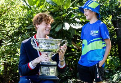 Sinner ringrazia i genitori, ma i giovani italiani come si sentono?