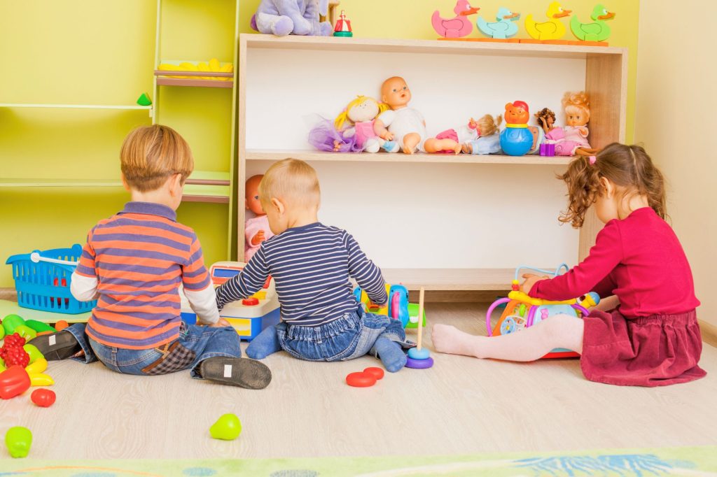 Bambini in asilo nido