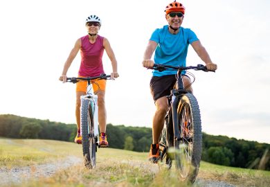 Invecchiare bene dopo i 50 anni è un dovere: ecco perché