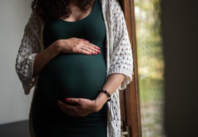 Michela, la gravidanza e il lavoro: “Incompresa, emarginata e colpevole”