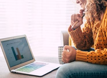 Lavoro o figli? Ecco perché il “modello Sace” piace a giovani e famiglie