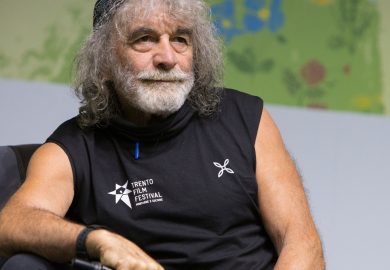 Mauro Corona a Cartabianca: “Che figli mettiamo al mondo se diventano infelici?”