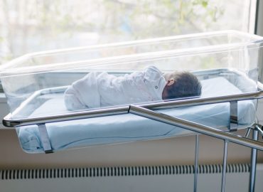 Virus sinciziale nei neonati, la protezione in Italia dipende dalla regione