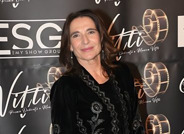 “Non avere figli è stato un grande dolore”, la parole di Lina Sastri e la denatalità in Italia