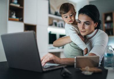 Arriva il bonus mamme, sgravio contributivo totale per le mamme di due o più figli