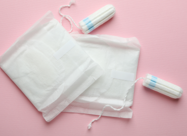 Tabù, povertà e ignoranza: quando le mestruazioni bloccano l’empowerment femminile