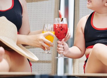 Baby happy hour: ecco come rendere i genitori meno soli