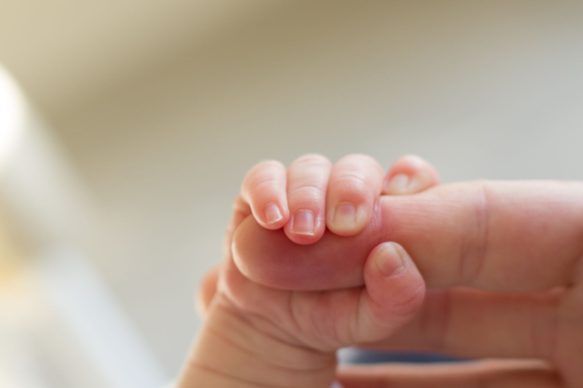 Neonati prematuri e mamme, come gestire lo stress e trovare l’equilibrio