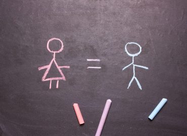 “L’uomo al lavoro, la donna a casa”, la triste realtà degli stereotipi di genere in Europa