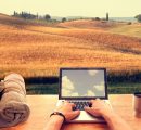 Nomadi digitali, il mondo è il loro ufficio e la loro casa