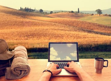 Nomadi digitali, il mondo è il loro ufficio e la loro casa