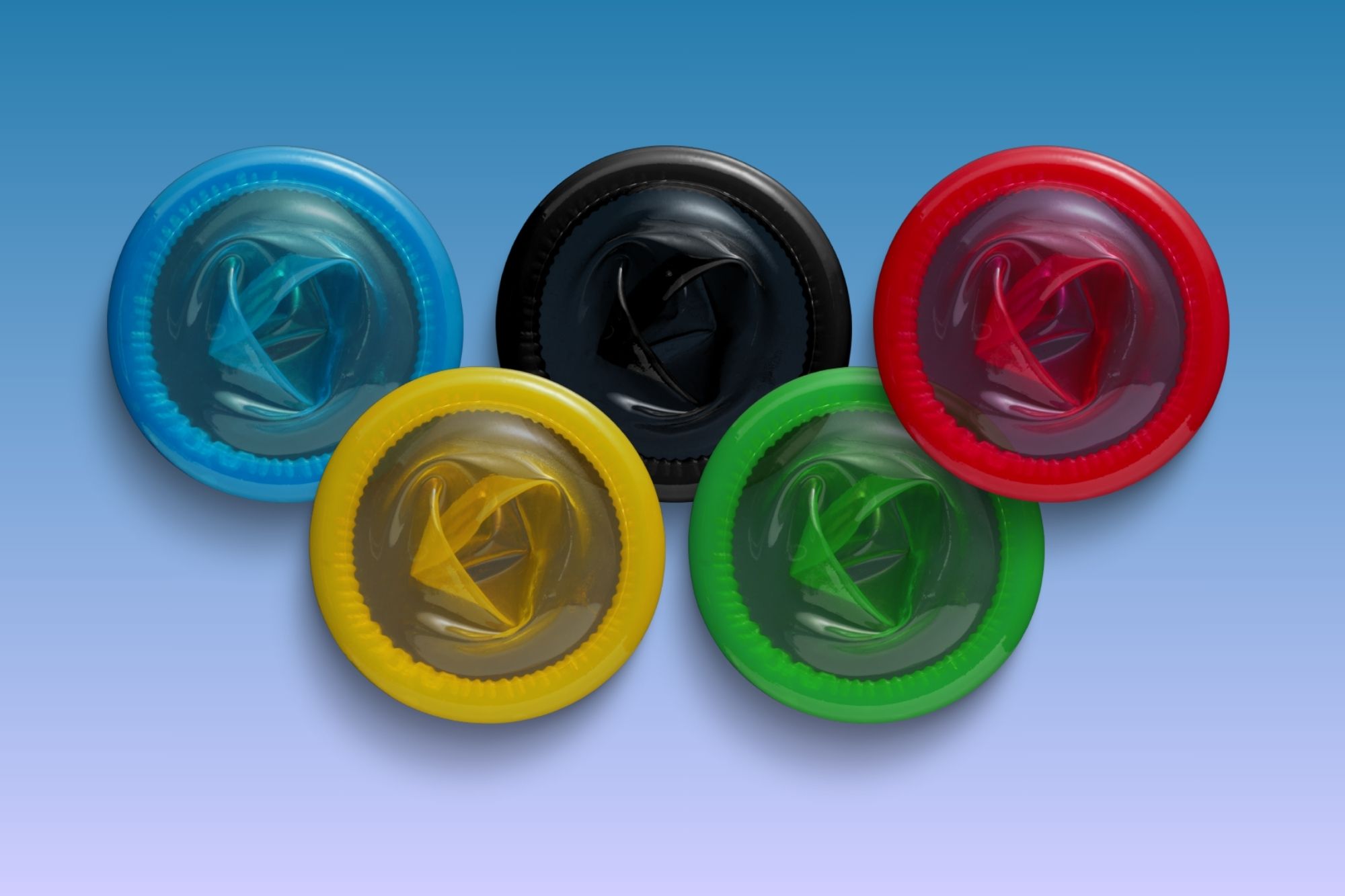 Olimpiadi Parigi 2024, distribuiti 300mila preservativi ma letti di cartone e alcol vietato