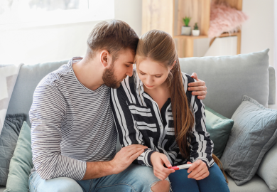 Procreazione medicalmente assistita gratis, slitta tutto a gennaio