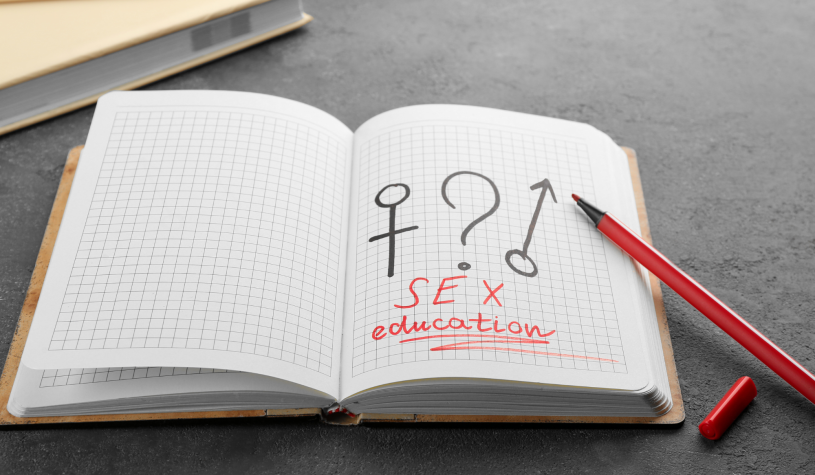 Castità insegnata a scuola, a Torino proteste contro i corsi di educazione sessuale cattolica