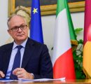 “Le donne fanno bene alla società”, la parità di genere secondo il sindaco Gualtieri