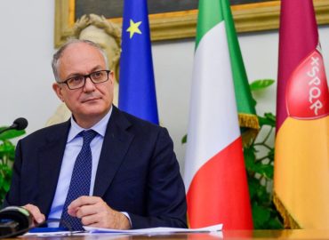 “Le donne fanno bene alla società”, la parità di genere secondo il sindaco Gualtieri