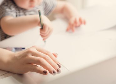 Il supporto nella gestione dei figli aumenta la produttività dei professionisti: la ricerca