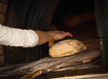 Il forno di Vincenzo, l’iniziativa che sforna pane e inclusività nella provincia di Salerno