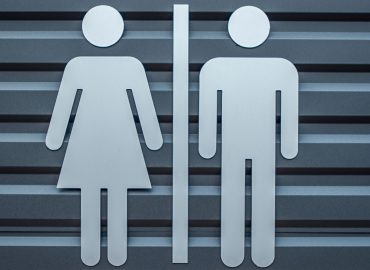 “Il sesso è un fattore biologico”, così l’Inghilterra vuole modificare il Sistema Sanitario Nazionale