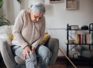 Le donne vivono più a lungo ma peggio, la causa è soprattutto sociale