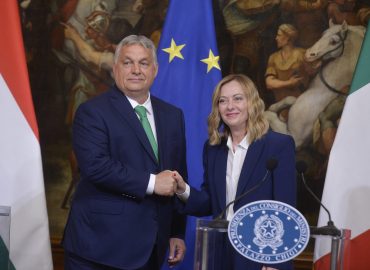 Meloni-Orbán: “Con Viktor condividiamo la sfida demografica”