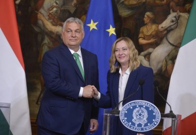Meloni-Orbán: “Con Viktor condividiamo la sfida demografica”