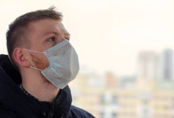 Chi ha avuto il Covid invecchia prima: i risultati dello studio a un anno dal contagio