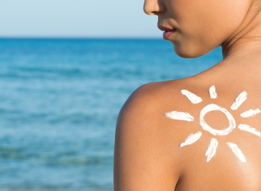 Paro Vidolin (dermatologo): “Per corretta protezione dal sole importante usare tanta crema”