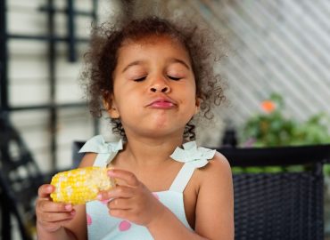Cosa mangiare in estate: il decalogo dell’OMS per un’alimentazione sicura