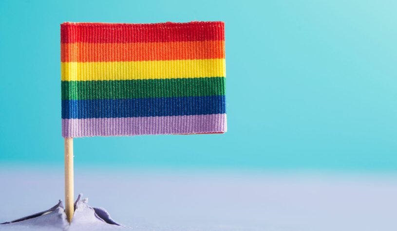 I giovani LGBTQ+ fanno coming out sempre prima