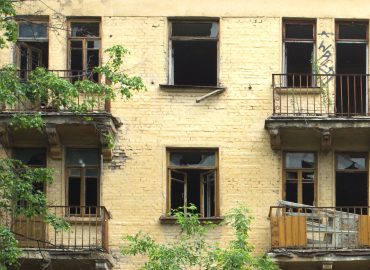 In Italia una casa su tre è disabitata (ma non c’era l’emergenza abitativa?)