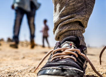 Due rifugiati su tre sognano l’Italia ma la metà si sente discriminata