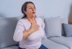 Donne, tre esami del sangue per scoprire ictus e infarto con trent’anni di anticipo